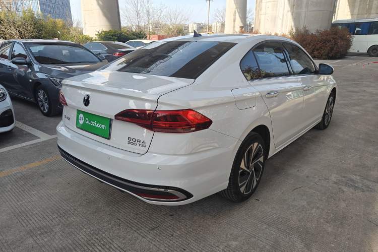 Used Volkswagen Bora 2025 300TSI DSG Prestige Edition

