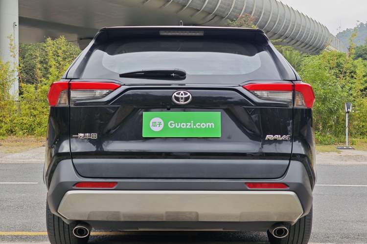 Used Toyota RAV4 2023 2.0L CVT Two-Wheel Drive Fashion Edition