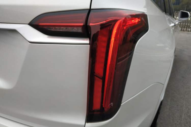 Used Cadillac XT6 2021 2.0T 6-Seater Two-Wheel Drive Luxury Version