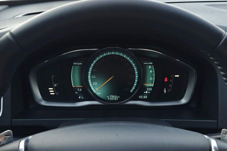 Used Volvo V60 2015 T5 Zhiya Edition