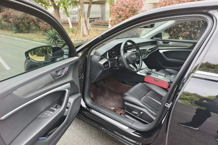 Used Audi A6L 2023 45 TFSI Prestige Elegant Edition
