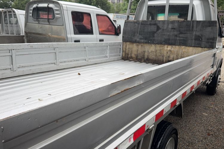 Used Jinbei T5 2022 1.6L Standard Version Rear Dual Wheels 3.4 Meters China VI SWD16M