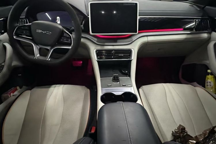 Used BYD Song PLUS New Energy 2023 Champion Edition DM-i 110KM Flagship PLUS
