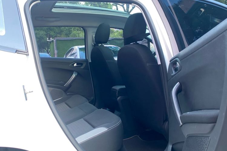 Used Peugeot 2008 2015 1.6L Automatic Playcool Edition