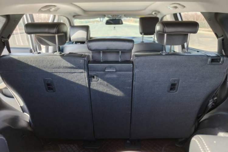 Used Hyundai Santa Fe 2017 2.0T Automatic Two-Wheel Drive Smart Version 7 Seats
