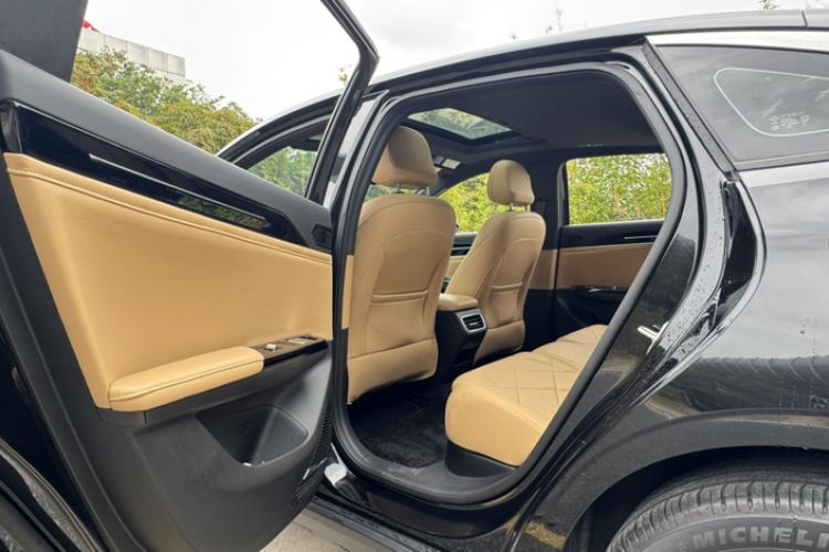 Used Geely Galaxy L6 2024 125km PLUS Dragon Edition