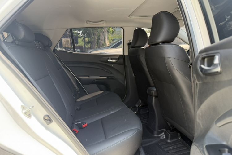 Used Kia kx1 Stonic 2026 Model 1.4L Sunroof Edition
