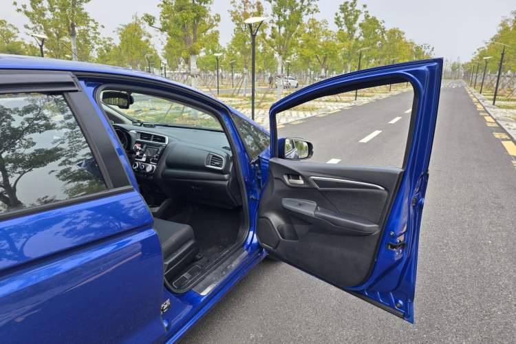 Used Honda Fit 2014 1.5L SE CVT Fashion Model