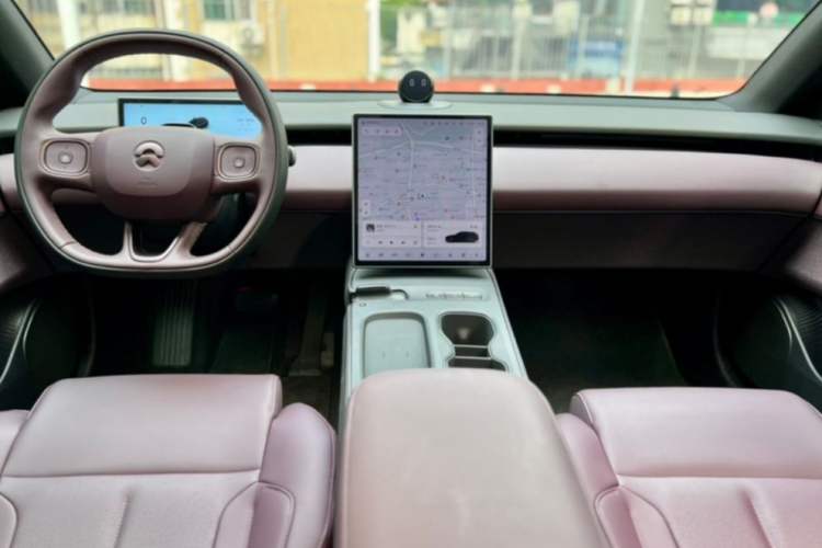 Used Nio ET5T 2024 75kWh Touring Interior 1