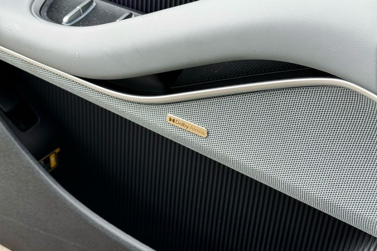 Used Nio ET5T 2025 Model Champion Commemorative Edition, 75kWh Touring Exterior 3