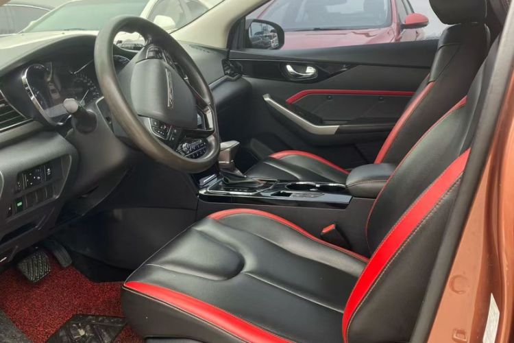 Used Venucia D60 2019 1.6L XL CVT Smart Connect Elite Edition
