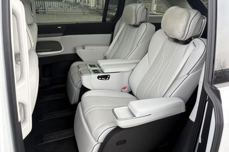 Used XPeng X9 2024 702 Ultra-Long Range Max
