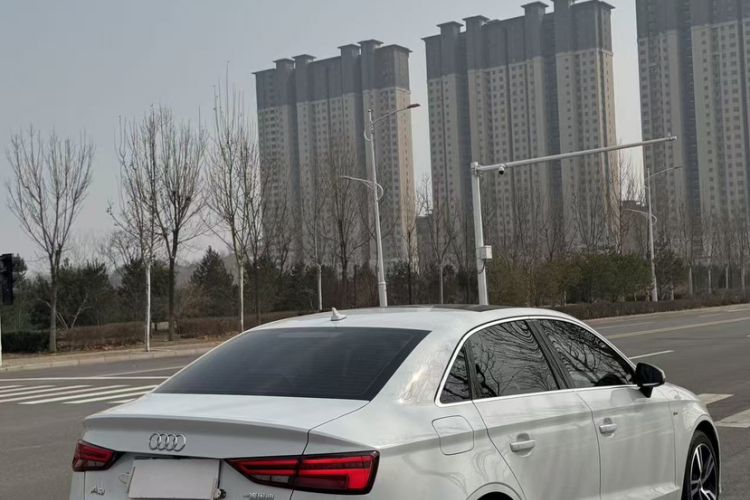 Used Audi A3 2019 Limousine 35 TFSI Fashion Edition China V standard
