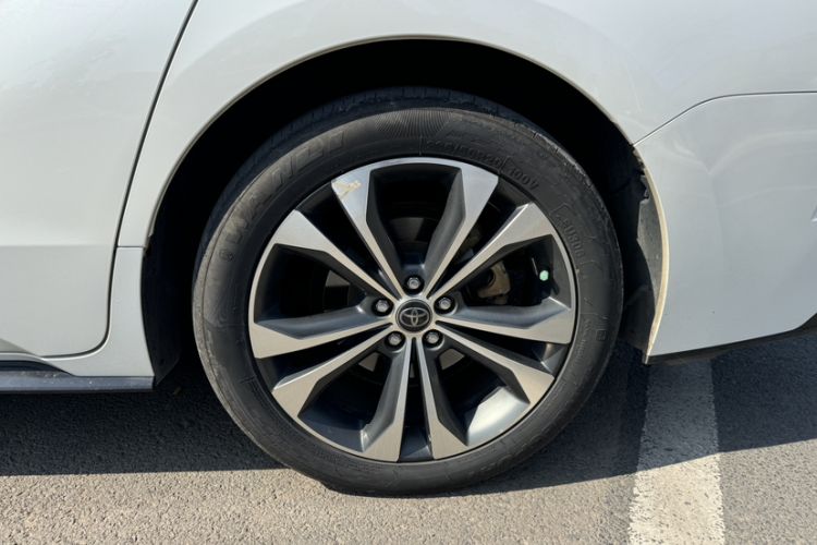 Used Toyota Granvia 2022 2.5L Hybrid Prestige Edition