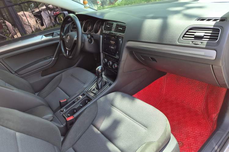 Used Volkswagen Golf 2020 Zhiai Edition 280TSI DSG Comfort Model