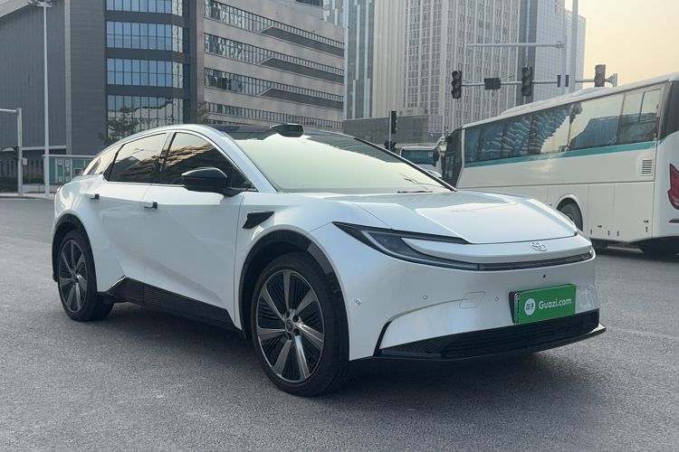 Used Toyota bZ5 2025 Model 550 PRO Smart Driving Edition
