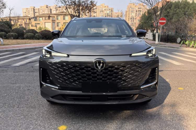 Used Changan CS55PLUS PHEV 2025 Smart New Blue Whale 125km Ultra-Range Edition
