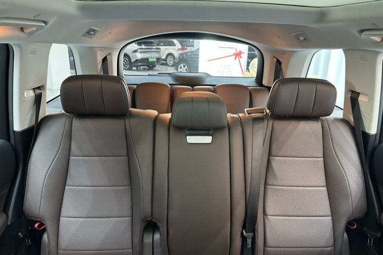 Used Mercedes-Benz GLS 2021 Refresh GLS 450 4MATIC Fashion Edition Interior 11