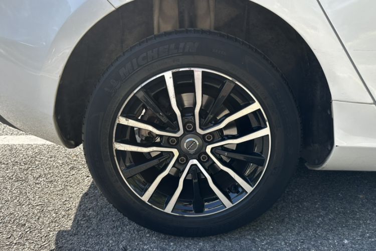 Used Volvo V40 2017 T3 Zhiyi Edition