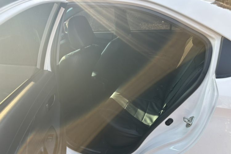 Used Toyota YARiS L Zhi Xiang 2021 1.5L CVT Leading Edition Interior 5