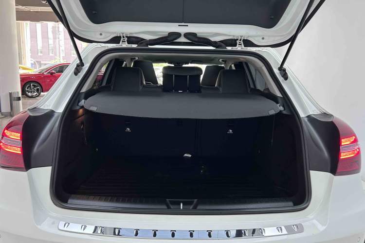 Used Mercedes-Benz GLA 2018 GLA 220 4MATIC Sport Edition Trunk