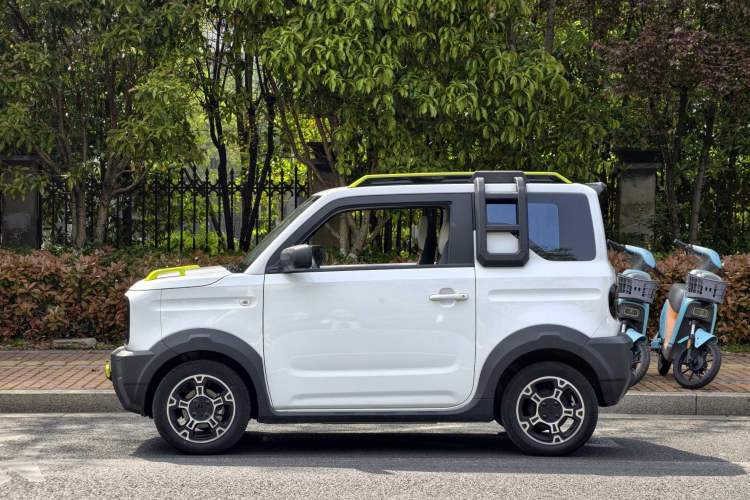 Used Geely Galaxy Panda 2025 210km Panda Rider Exterior 3