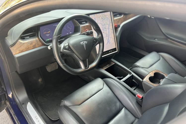 Used Tesla Model S 2017 S 75D Standard Range Edition Interior 13