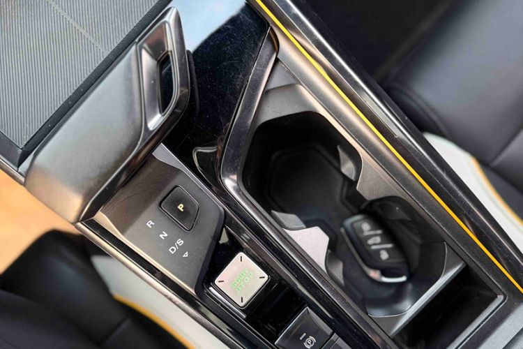 Used MG 5 Scorpio 2022 1.5T Trophy Sport Luxurious Edition