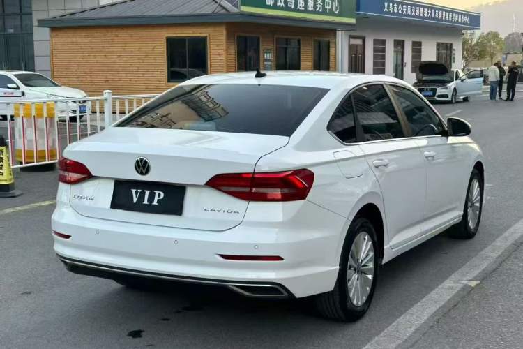 Used Volkswagen Lavida 2021 1.5L Automatic Comfort Edition Exterior 6