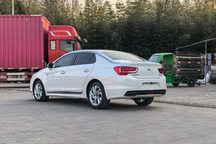 Used DS 5LS 2015 1.6T Style Edition THP160