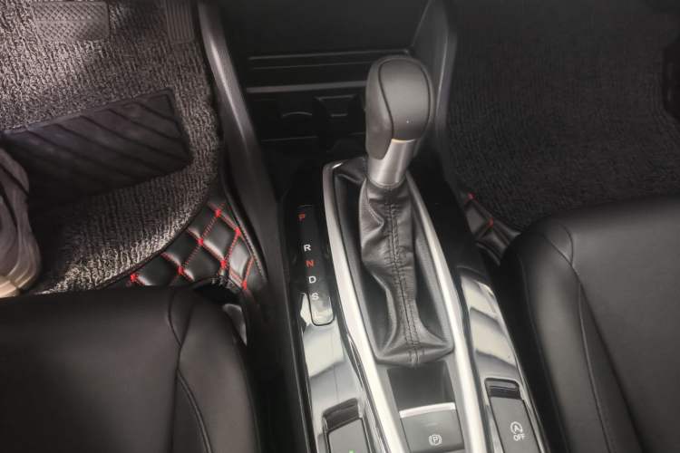 Used Honda Crider 2019 180 Turbo CVT Luxury Edition China VI Emission Standard Gear Lever