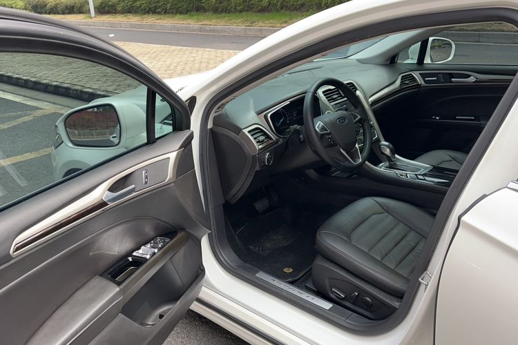 Used Ford Mondeo 2013 2.0L GTDi 200 Fashion Edition
