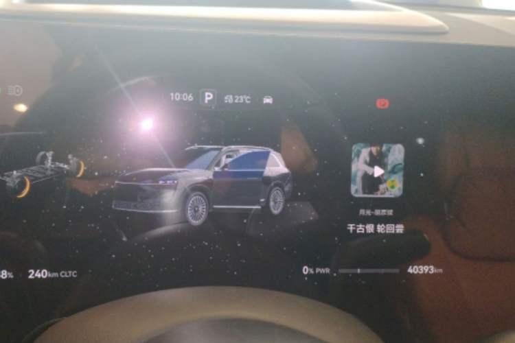 Used Hima AITO M9 2024 All-Electric Ultra Version 100 kWh 5-Seater Model Odometer Close Up