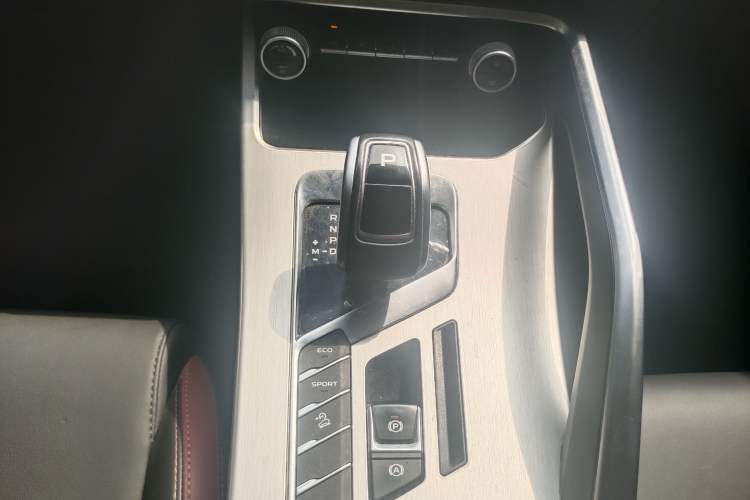 Used Geely Auto Coolray 2020 PRO 240T DCT Hunter
