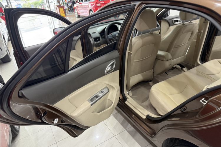 Used Baojun 630 2014 1.5L Automatic Elite Model