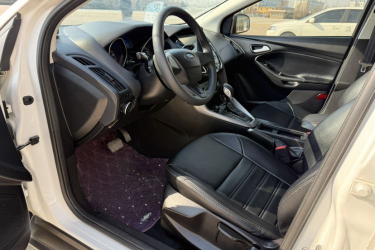 Used Ford Focus 2015 Hatchback 1.6L Automatic Comfort Model