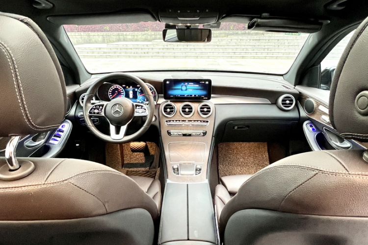 Used Mercedes-Benz GLC 2021 GLC 260 L 4MATIC Luxury Model Interior 3