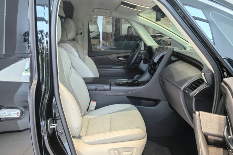 Used Toyota Alphard 2024 Dual-Engine 2.5L Deluxe Edition