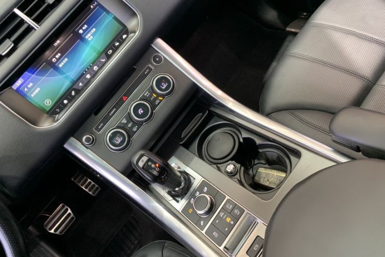 Used Land Rover Range Sport 2017 3.0 SC V6 HSE DYNAMIC Interior 10
