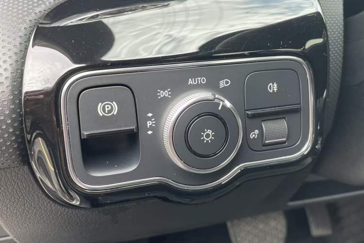 Used Mercedes-Benz A-Class 2020 Restyled A 200 L Sport Sedan Fashion Version