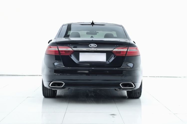 Used Ford Taurus 2018 EcoBoost 245 Premier Edition China VI Standard

