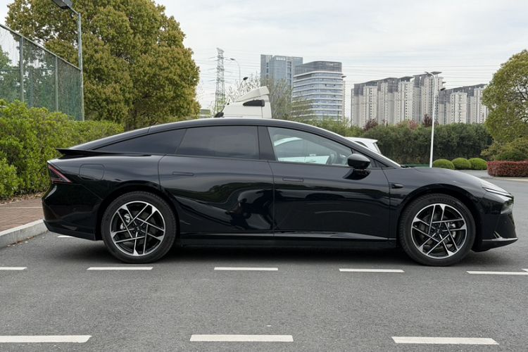 Used XPeng P7+ 2024 Long-Range Max Exterior 5