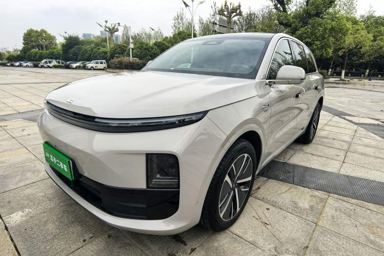 Used Li Auto L6 2024 Pro Model Front Left 45 Deg