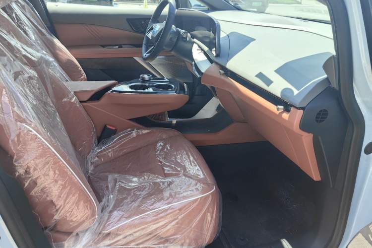 Used Cadillac OPTIQ 2024 Standard Range Version
