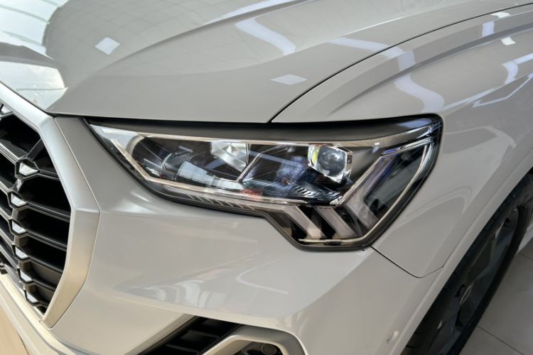 Used Audi Q3 2023 35 TFSI Fashion Dynamic Model (1.5T)
