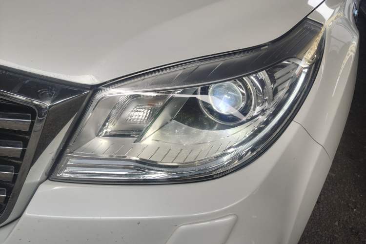 Used Haval H9 2017 2.0T Gasoline 4x4 Luxury 7-Seater