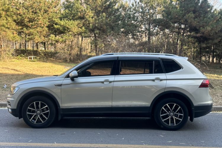 Used Volkswagen Tiguan L 2018 Facelift 330TSI Automatic Two-Wheel Drive Luxury Edition