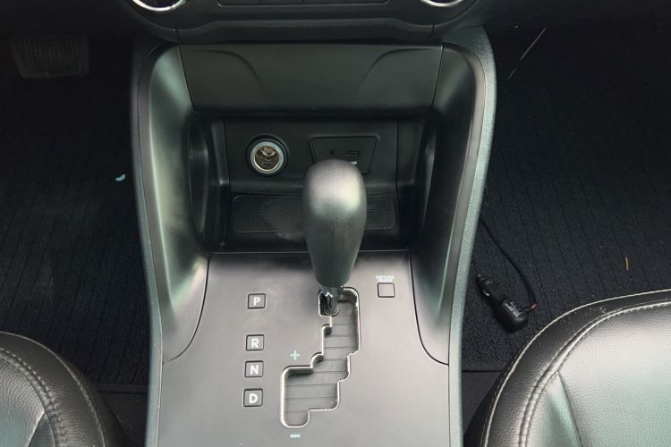 Used Hyundai ix35 2015 2.0L Automatic 2WD Comfort Edition China V Standard Gear Lever