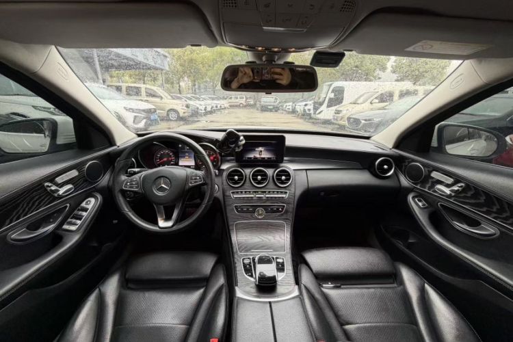 Used Mercedes-Benz C-Class 2016 C 200 L Sport Edition Interior 1