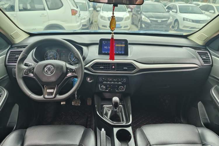 Used Dongfeng Fengon S560 2018 1.8L Manual Urban Model 7 Seats